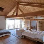 Charming 6 Bed In 4 Valleés Chalet *