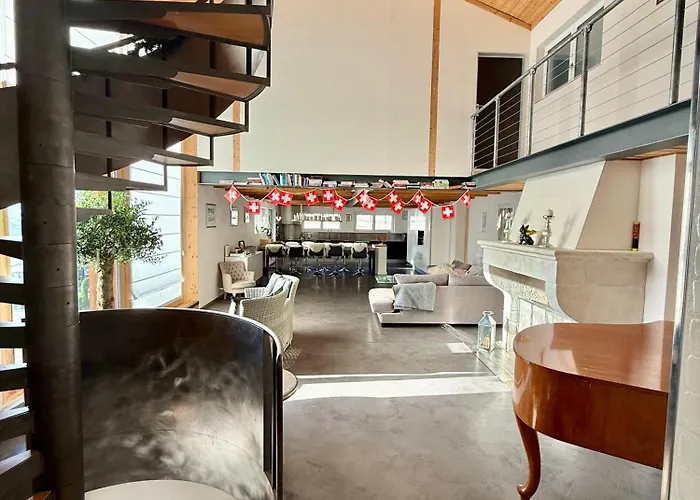 Charming 6 Bed In 4 Vallees בקתה *