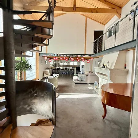 Charming 6 Bed In 4 Vallees בקתה *